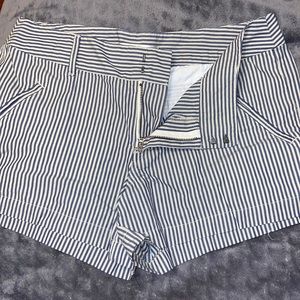 Stripped LC shorts